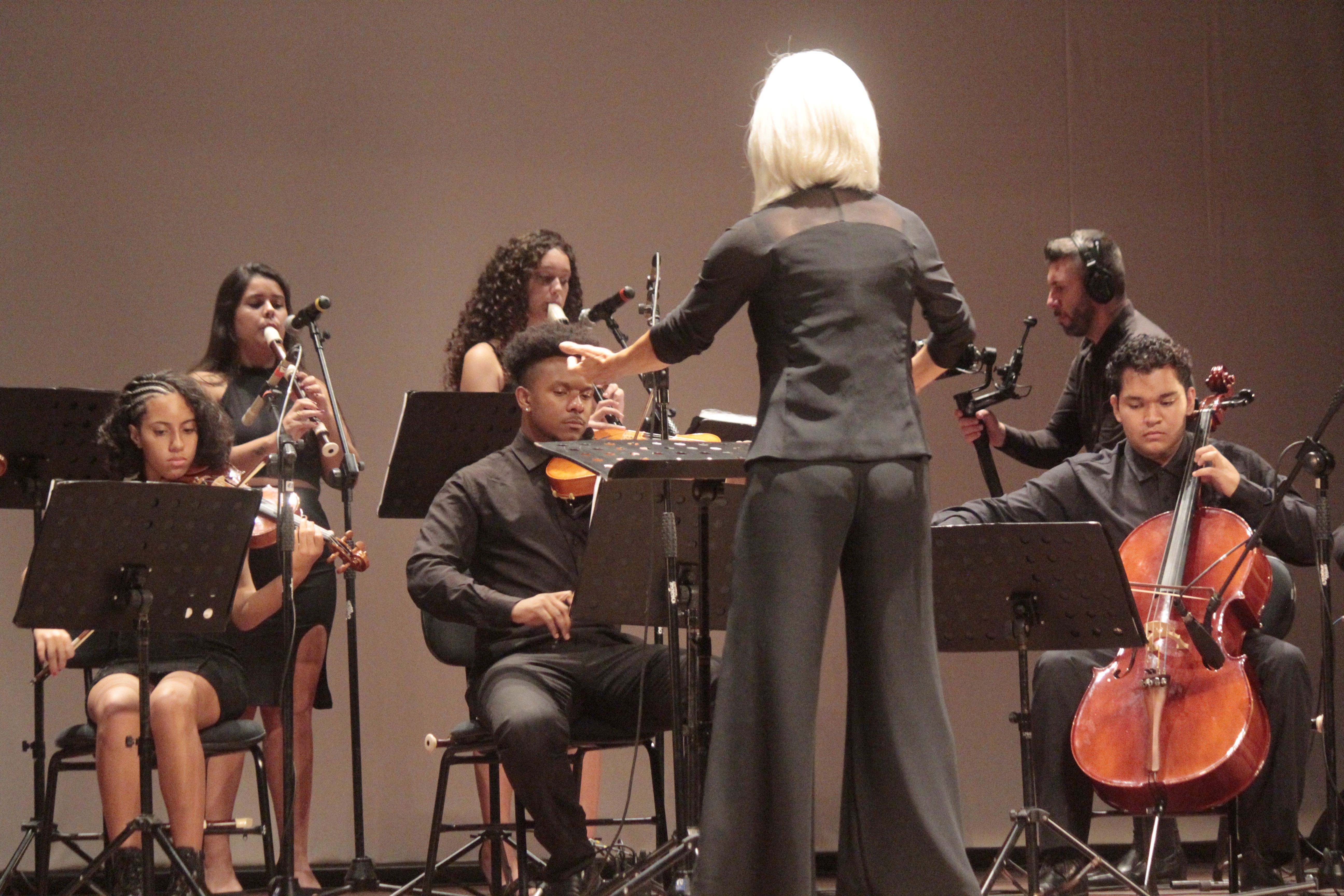 Orquestra Villa-Lobos durante apresentao no Top of Mind 2023.